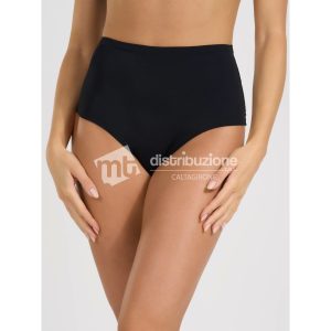 SPIMAN LEILA GUAINA_NERO