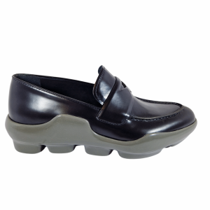 Prada Mocassini Neri 1D196G